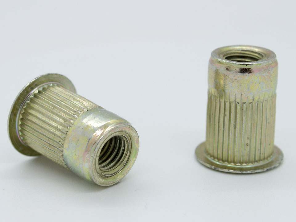 AVK Somunlu Perçin Yuvarlak Gövde Çelik Flanş Kafa