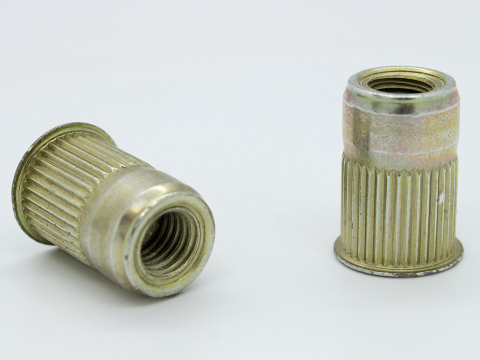 AVK Somunlu Perçin Yuvarlak Gövde Çelik Sıfır Kafa